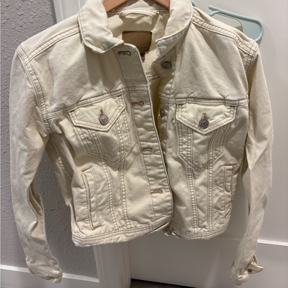 American Eagle Outfitters Off-White Jean Jacket